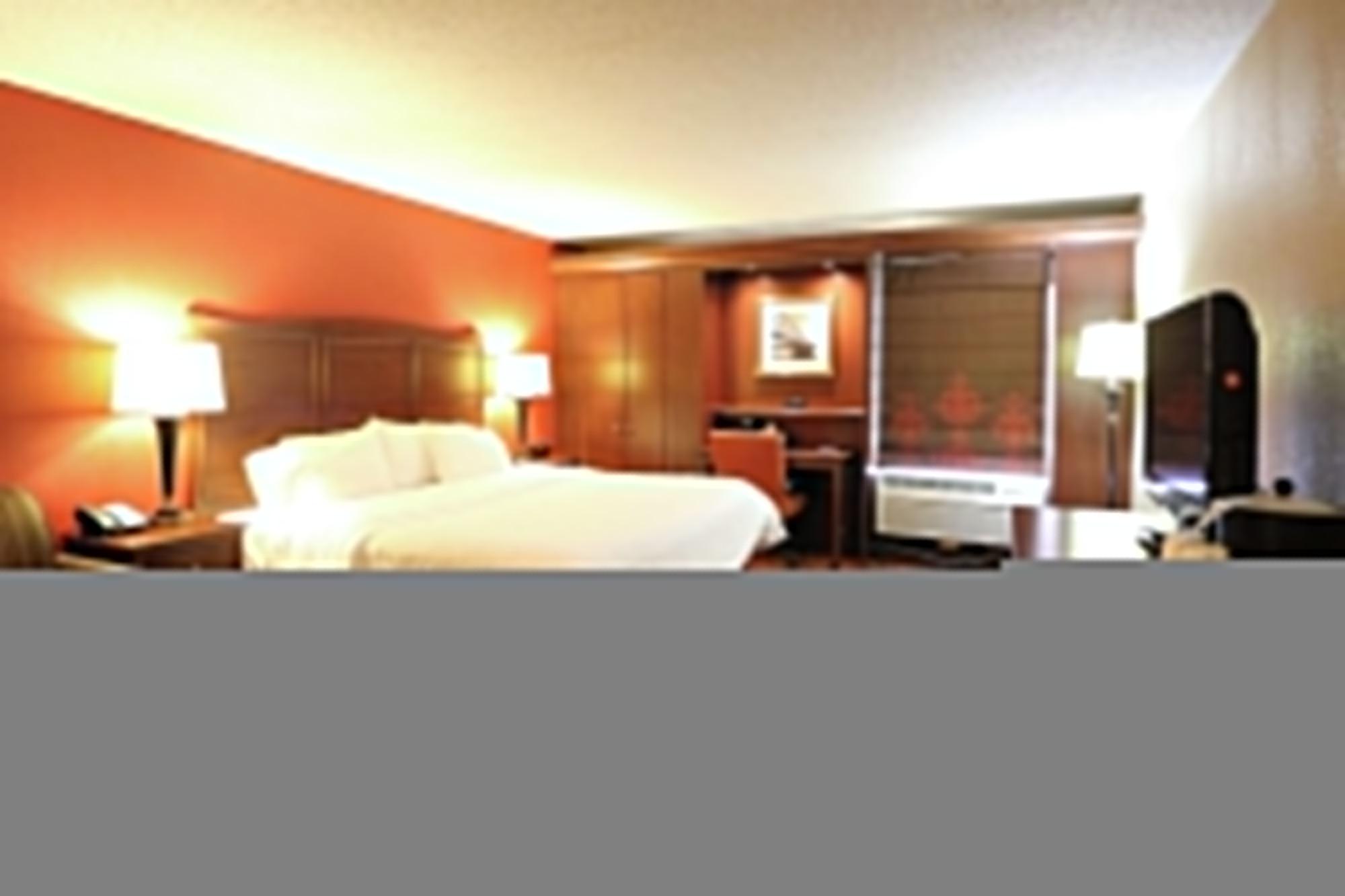 Hampton Columbus-south 3*