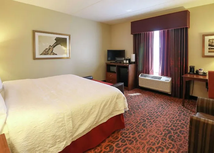 Hampton Inn Columbus-South